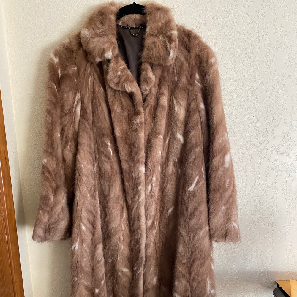 Echt Pelz vintage calf length fur coat